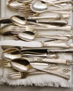 VND6901 Hester & Cook Design Group Vintage Flatware Set