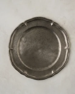 VND0164 Creative Co-op Inc Vintage-Inspired Pewter Charger