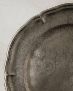 VND0164 Creative Co-op Inc Vintage-Inspired Pewter Charger