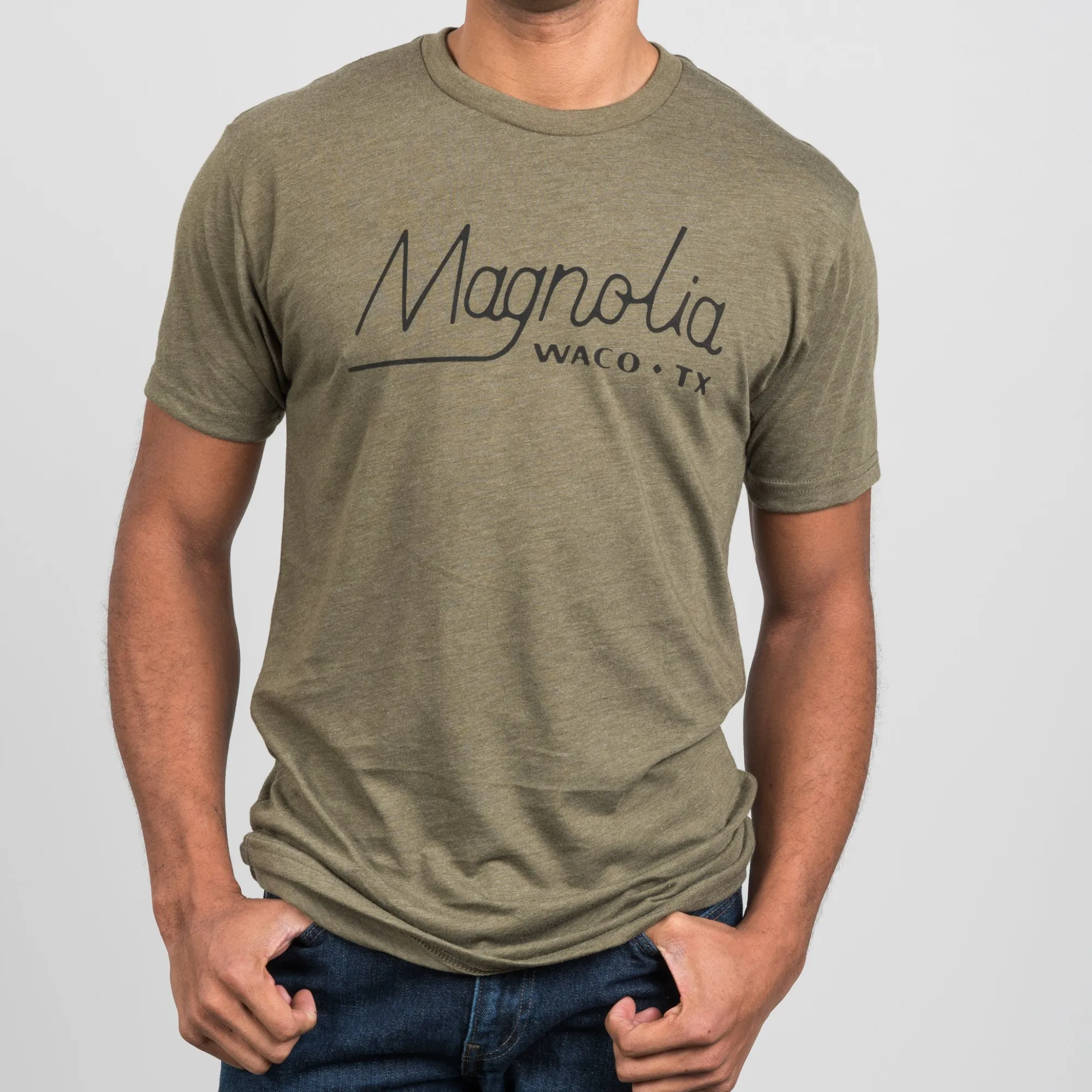 VND2724 Goochie Designs Vintage Magnolia Logo Shirt