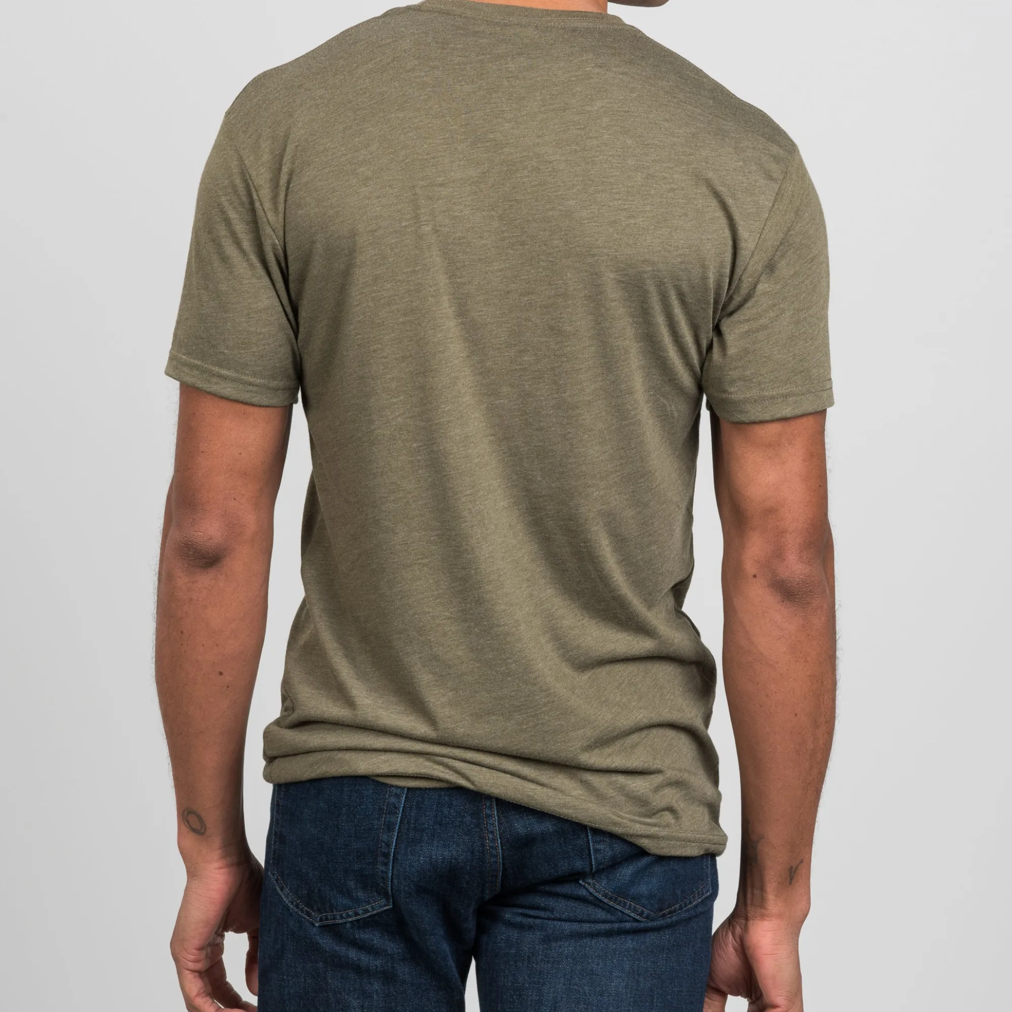 VND2724 Goochie Designs Vintage Magnolia Logo Shirt