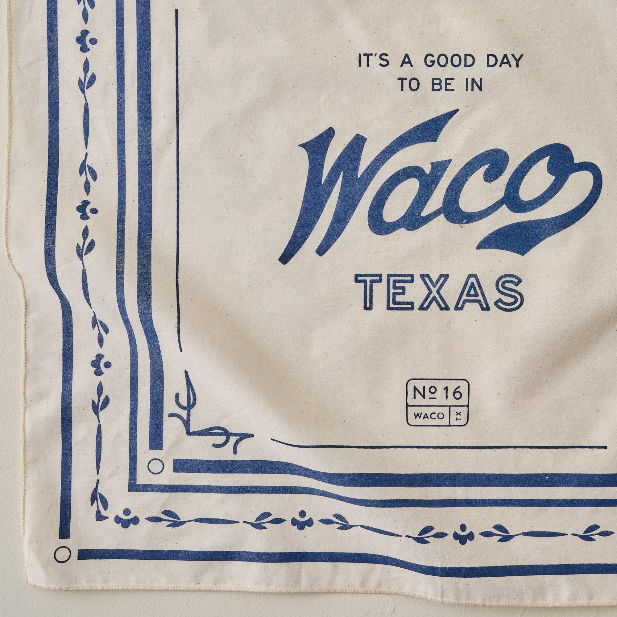 VND8387 Trail Hankie Inc Waco, Texas White Bandana