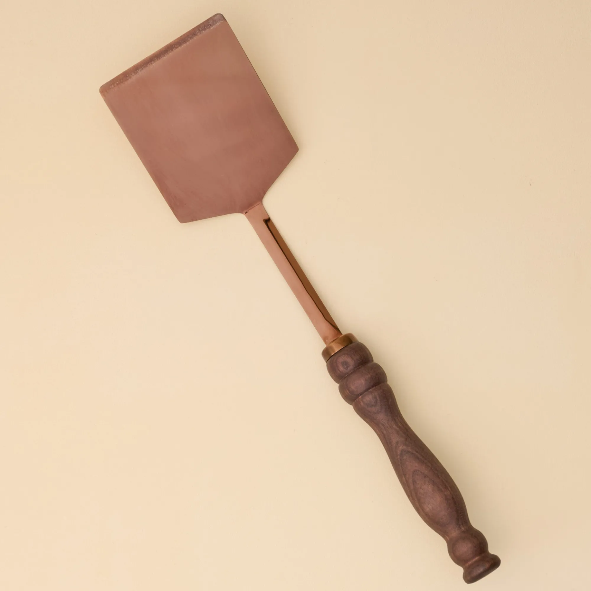 VND8417 AC Brothers Walnut Handle + Copper Turner