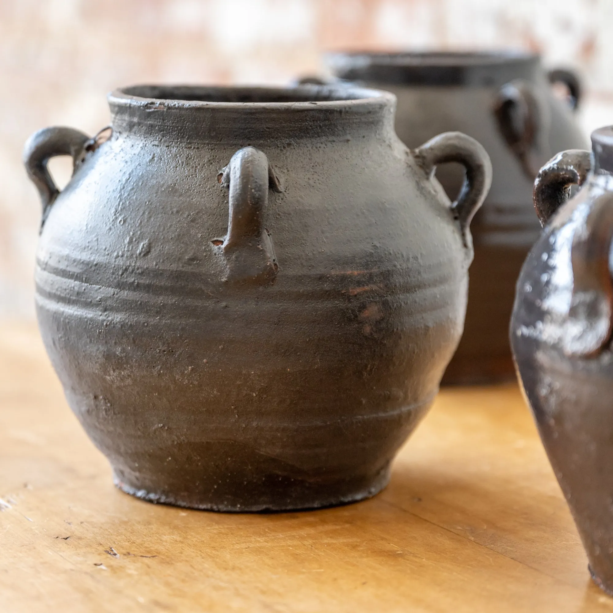 VND0164 Creative Co-op Inc Warrenton Found Clay Jar