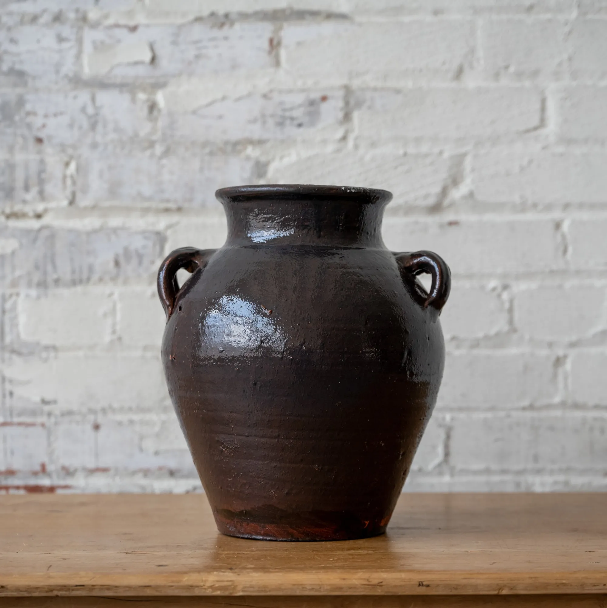 VND0164 Creative Co-op Inc Warrenton Found Clay Jar