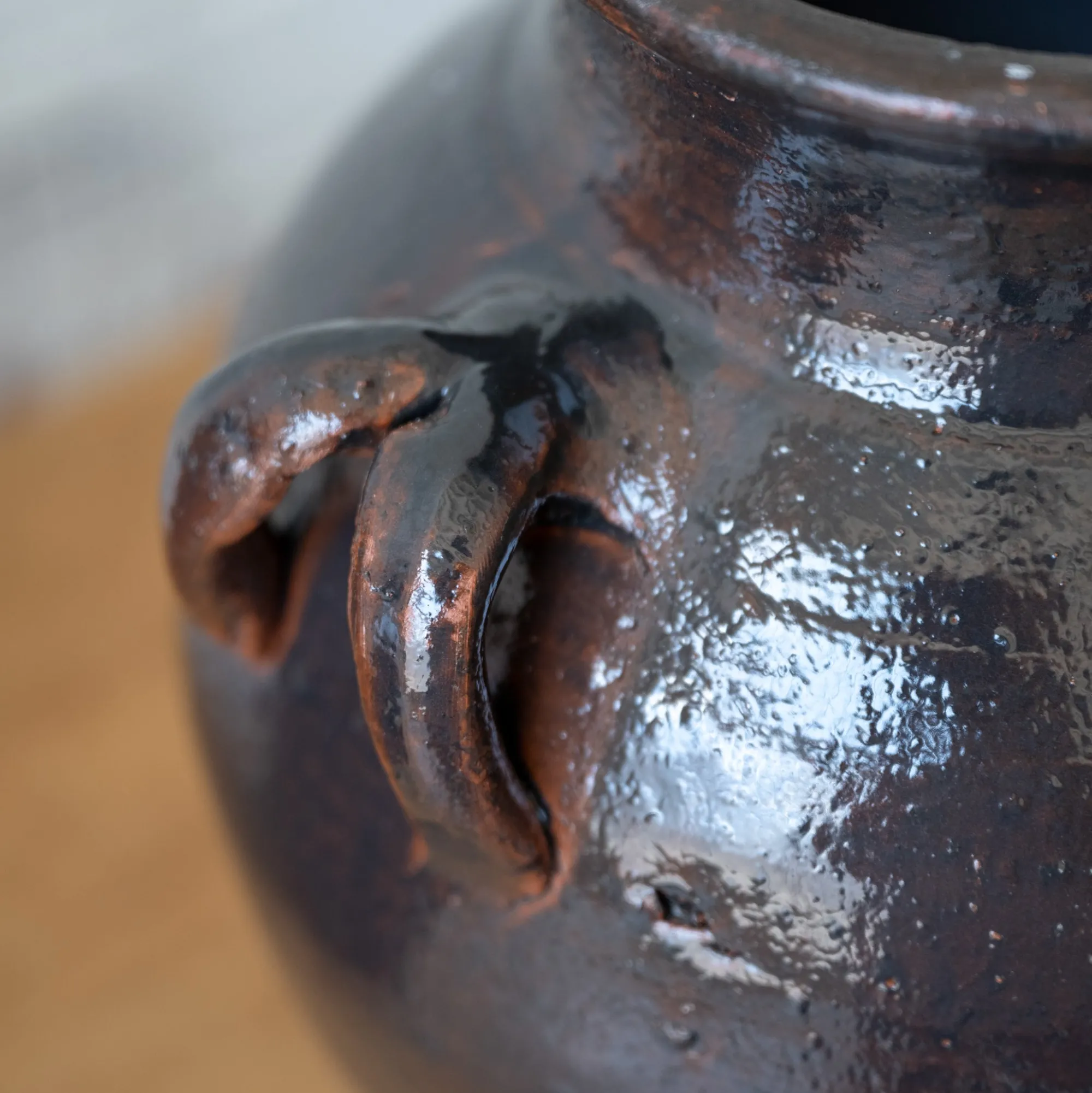 VND0164 Creative Co-op Inc Warrenton Found Clay Jar