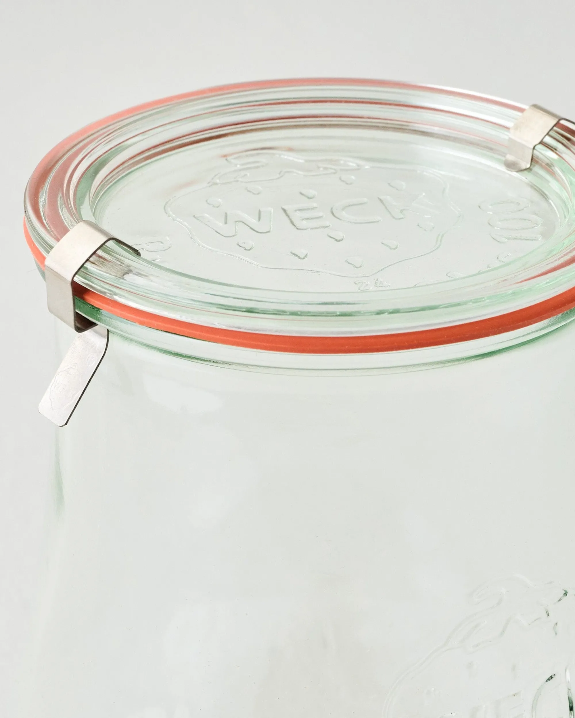 VND7207 Glashaus Inc. Weck 738 1 1/2 L Tulip Jar