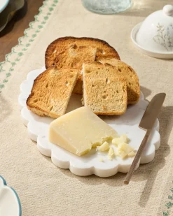 VND6842 Ferry International White Marble Scalloped Serving Board