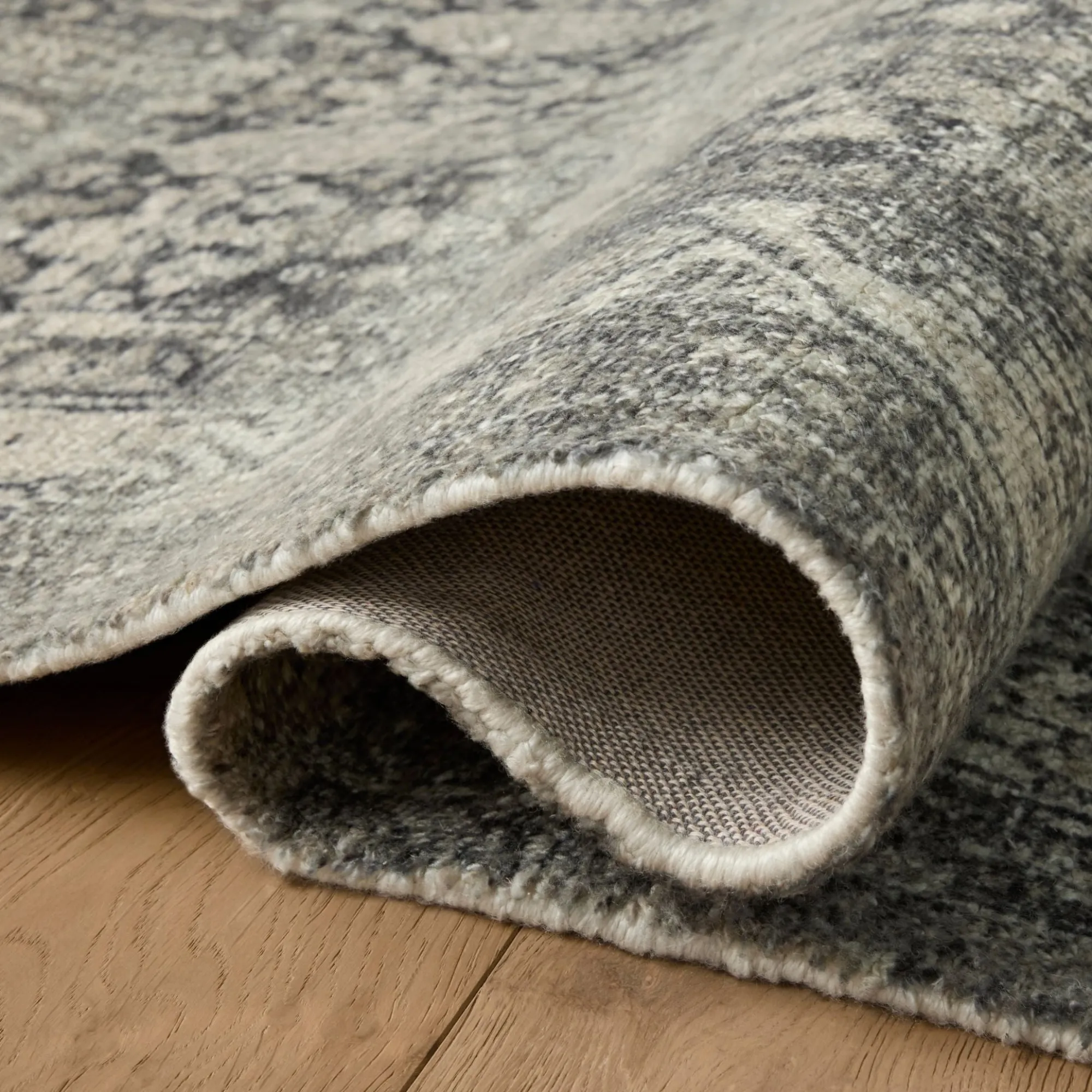 VND0086 Loloi Inc Wimberly Granite Cream Rug