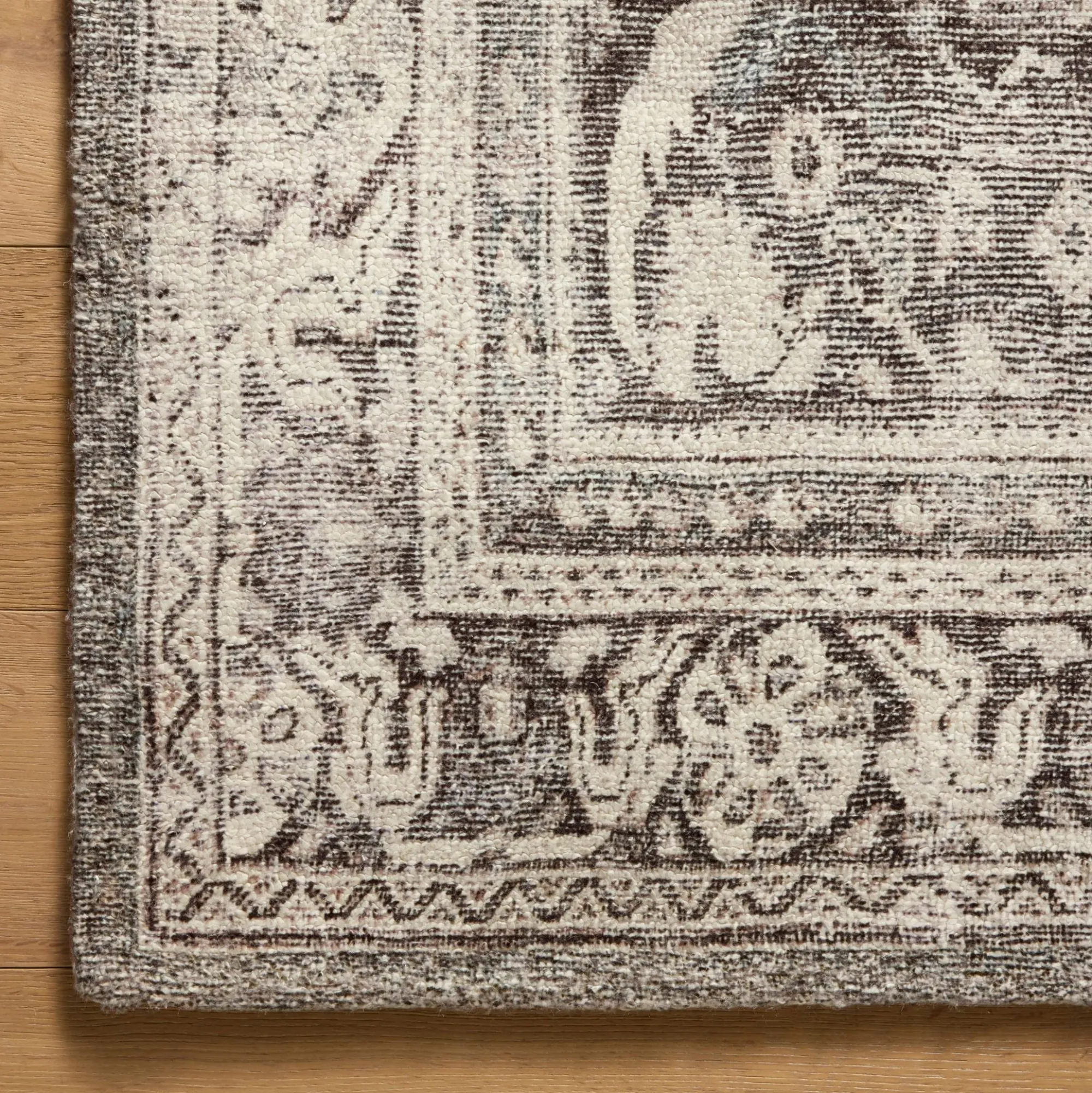VND0086 Loloi Inc Wimberly Ink Bone Rug