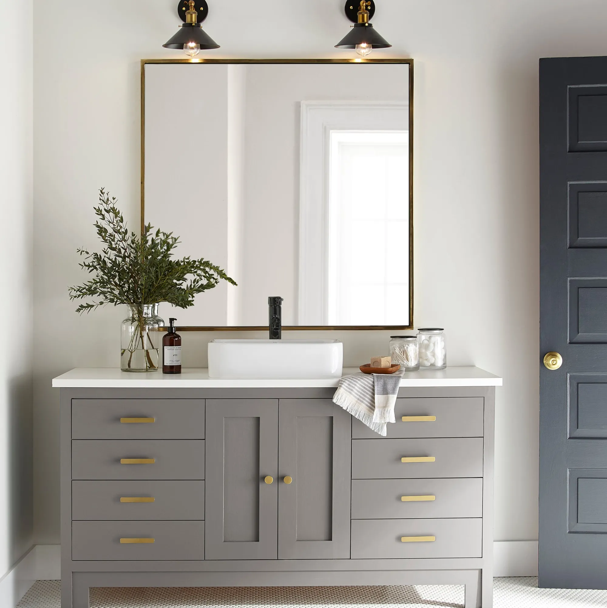 VND0188 Kilz - Masco Coatings Wooden Palette - Trim, Door + Cabinetry Paint