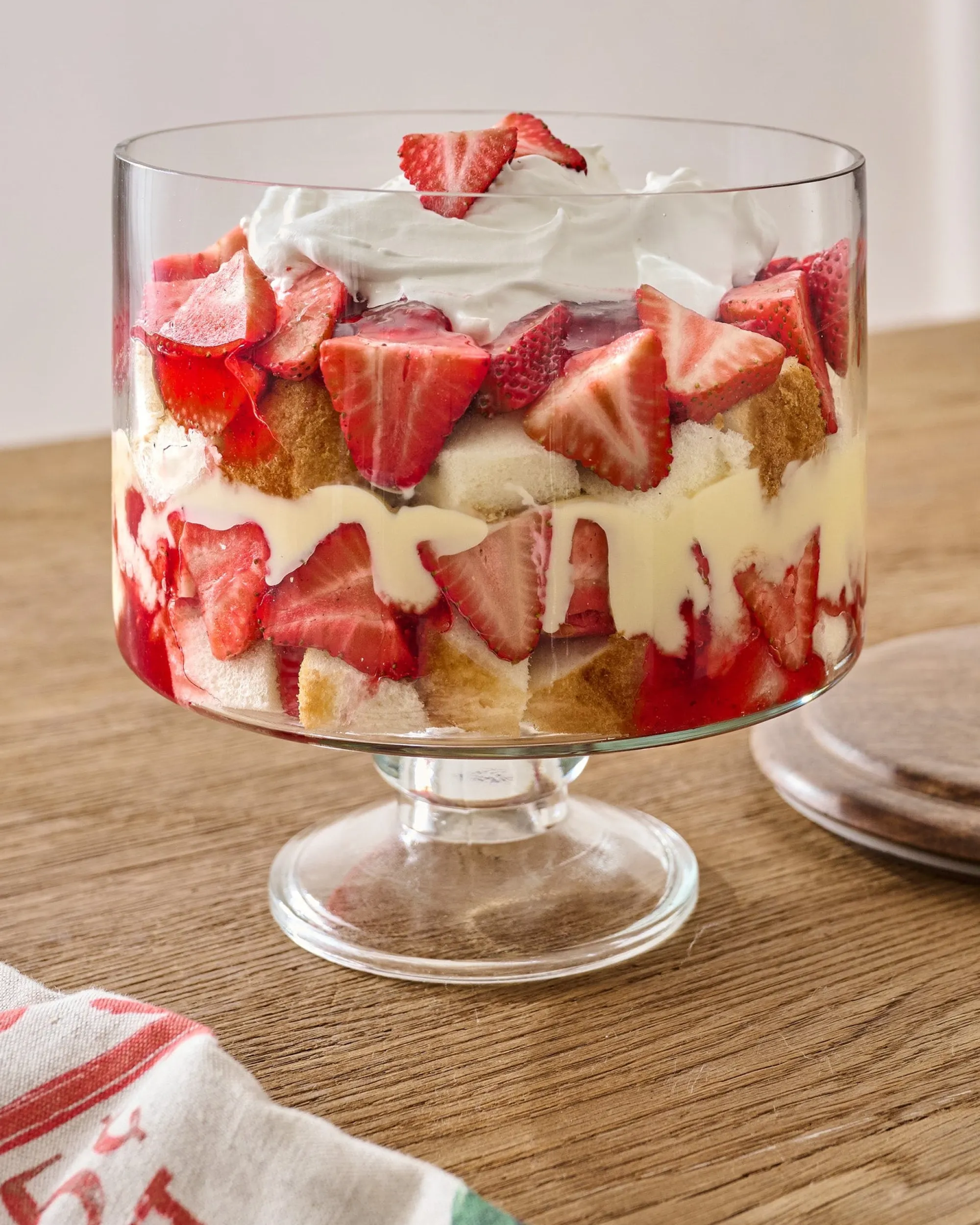 VND7004 BKG OVERSEAS Wood + Glass Trifle Dish