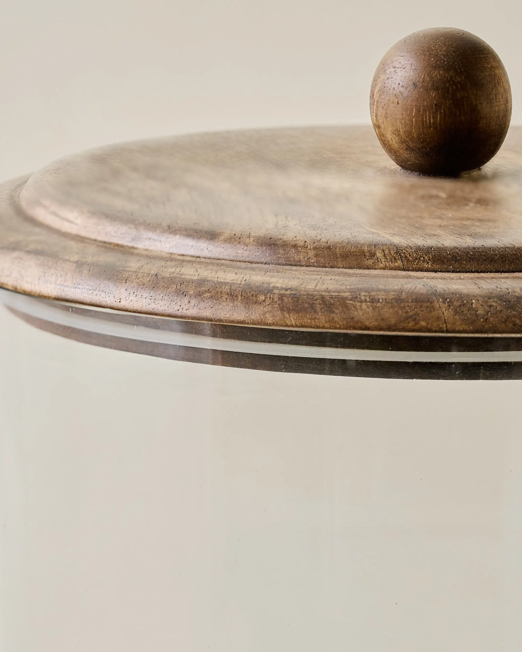 VND7004 BKG OVERSEAS Wood + Glass Trifle Dish